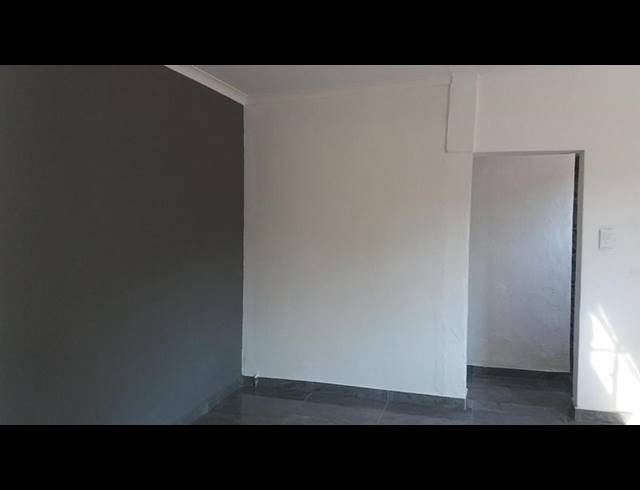 1 BEDROOM PROPERTY TO RENT IN MOKOPANE CENTRAL